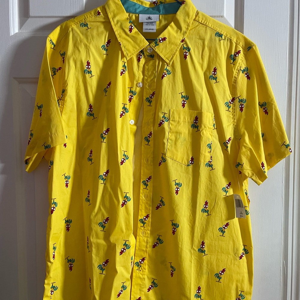 Men's X Large (XL) Disney Park Yellow Hei Hei from Moana button down shirt.